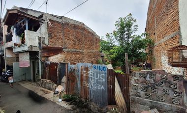 RUMAH TUA TANAH LOKASI STRATEGIS MUMER