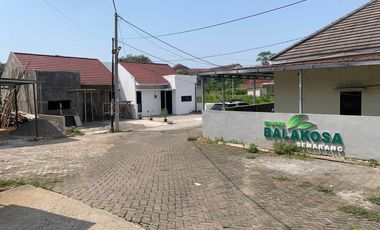 DIJUAL RUMAH DEKAT PASAR MIJEN