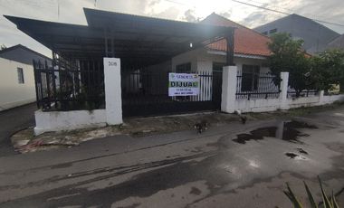 Rumah hitung tanah sebrang kantor satpol PP kota Cirebon