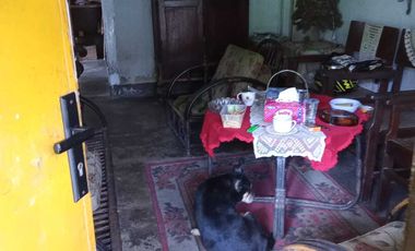 Dijual murah rumah tua  dan strategis di Kota Lembang