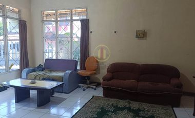 Dijual Rumah Cigadung Main Road Cocok untuk Hunian atau Usaha
