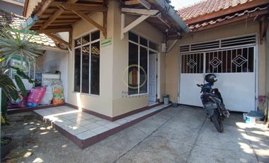 Dijual Rumah Cigadung Main Road Cocok untuk Hunian atau Usaha