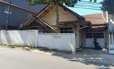 Dijual Rumah Cigadung Main Road Cocok untuk Hunian atau Usaha