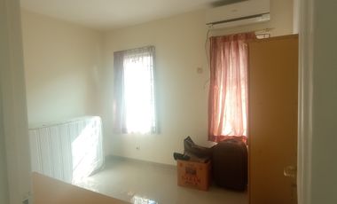 Di sewakan rumah di cluster taman baverly golf lippo karawaci