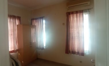 Di sewakan rumah di cluster taman baverly golf lippo karawaci