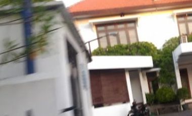 0412-Disewakan Rumah 2 Lantai Ex kantor DPD Demokrat di Raya Jemursari