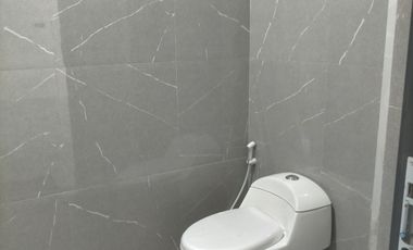 Rmh  Hertasning Baru Blkg Sekolah SMK Kesehatan LT 7,5X20 (150) lB 250M