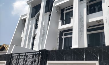 Rmh  Hertasning Baru Blkg Sekolah SMK Kesehatan LT 7,5X20 (150) lB 250M