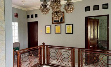 Rumah Bagus 2 Lantai di Pusat Kota Cianjur