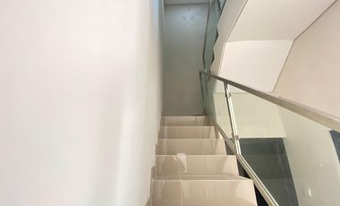 Promo Bulan Juni! Rumah Dua Lantai Bebas Biaya Sampai SHM, Dekat UNS