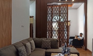 Dijual rumah  fully furnished di komplek Raflesia km 8 Palembang