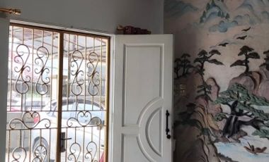 dijual rumah di taman surya jalan bulevard renovasi