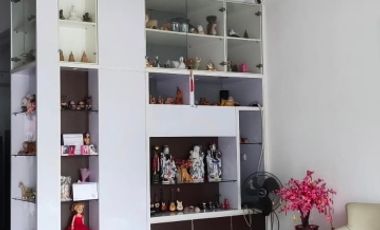 dijual rumah di taman surya jalan bulevard renovasi
