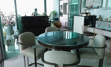 Pent House St Moritz Luas 243 m² (2 Bedroom) Private Lift Full Furnish