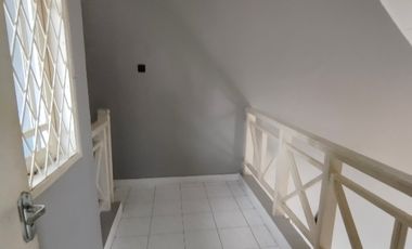 Villa Murah Strategis di Puncak Cipanas