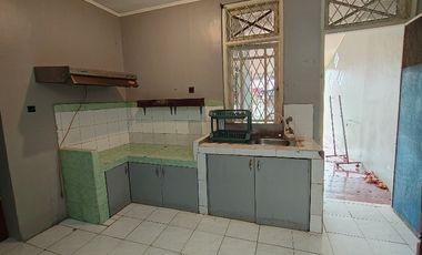 Villa Murah Strategis di Puncak Cipanas