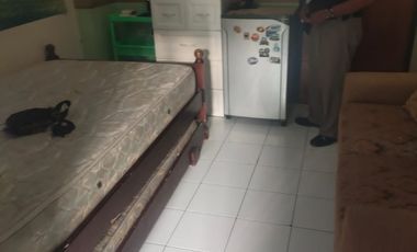 disewakan studio full perabot lt 18 Casablanca East Residence