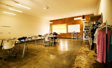 Dijual Kantor plus Gudang di Sawangan Depok