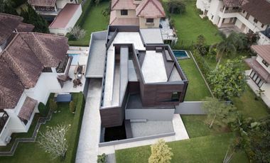 Rumah Luxury High Quality dan Full Furnish di Cluster Favorite Rancamaya Golf