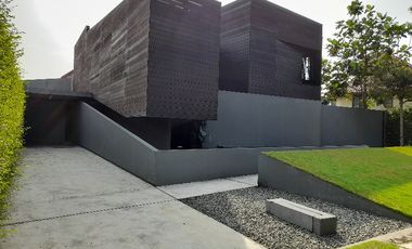 Rumah Luxury High Quality dan Full Furnish di Cluster Favorite Rancamaya Golf