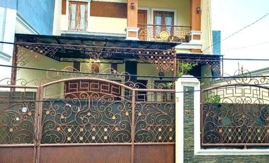 Dijual Cepat Rumah Mewah Rooftop Pinggir Jalan Utama Kampung Tengah Condet