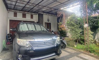 Dijual Cepat Rumah Mewah Rooftop Pinggir Jalan Utama Kampung Tengah Condet