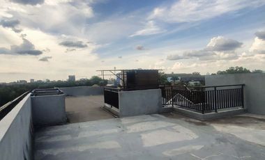 Dijual Cepat Rumah Mewah Rooftop Pinggir Jalan Utama Kampung Tengah Condet