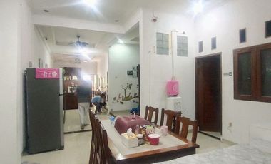 Dijual Cepat Rumah Mewah Rooftop Pinggir Jalan Utama Kampung Tengah Condet