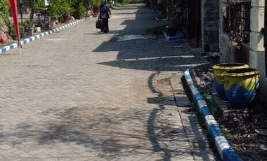 2 Rumah luas 180 m2 harga 800 juta di Pepe, Sedati, kabupaten Sidoarjo