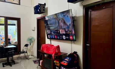 Rumah Bagus - Luas berada tepat di Pusat Kota Cianjur