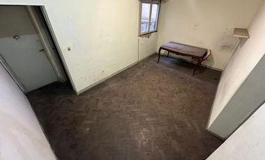 Depto.tipo casa de 3 ambientes en Venta en Parque centenario