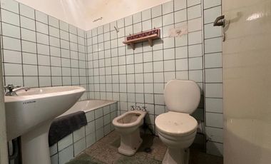 Depto.tipo casa de 3 ambientes en Venta en Parque centenario