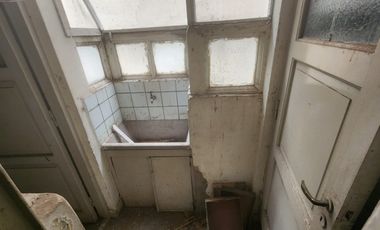 Depto.tipo casa de 3 ambientes en Venta en Parque centenario