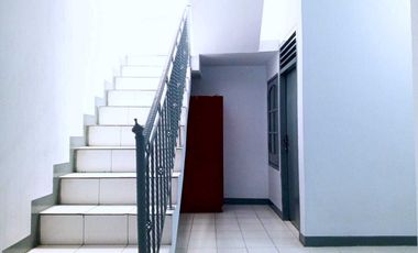 DISEWAKAN RUMAH TINGGAL BISA UNTUK KANTOR KAWASAN PSR MINGGU JAK-SEL