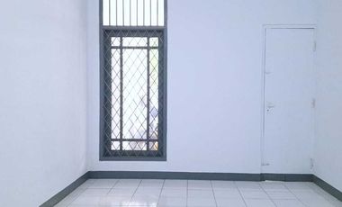DISEWAKAN RUMAH TINGGAL BISA UNTUK KANTOR KAWASAN PSR MINGGU JAK-SEL