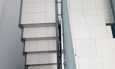 DISEWAKAN RUMAH TINGGAL BISA UNTUK KANTOR KAWASAN PSR MINGGU JAK-SEL