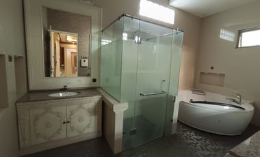 Disewakan Rumah Cluster Emerald Mansion Lippo Cikarang BI6E