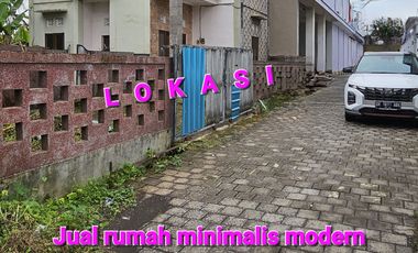 Jual RUMAH MINIMALIS 1,78ARE LT2 ada kolam renang di Denbantas Tabanan