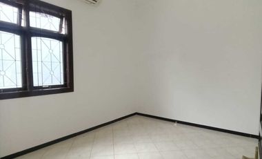 Rumah Kantor Siap Pakai Dukuh Kupang Surabaya Barat
