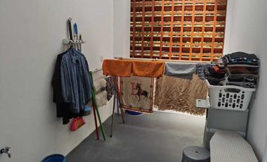 dijual rumah strategis beserta perabotannya de botanica bogor (TURUN HARGA)