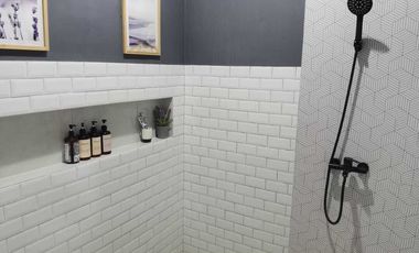 dijual rumah strategis beserta perabotannya de botanica bogor (TURUN HARGA)