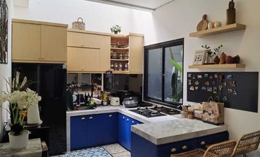 dijual rumah strategis beserta perabotannya de botanica bogor (TURUN HARGA)