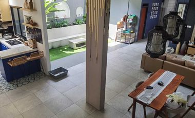 dijual rumah strategis beserta perabotannya de botanica bogor (TURUN HARGA)