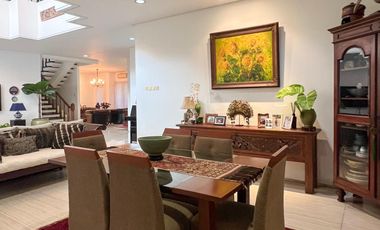 Rumah 2 Lantai di Kebayoran Baru, Jakarta Selatan