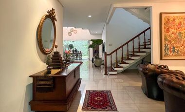 Rumah 2 Lantai di Kebayoran Baru, Jakarta Selatan