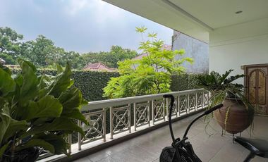 Rumah 2 Lantai di Kebayoran Baru, Jakarta Selatan