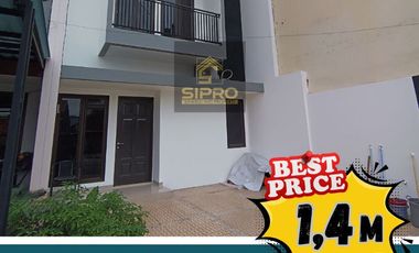 RUMAH 2 LANTAI SIAP HUNI PINGGIR JALAN CILEDUG RAYA