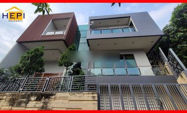 Rumah Mewah Dua Lantai Full Furnished Di Tumpang, Posisi Hook