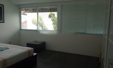 Rumah design  minimalis unik bagus +  cerah +  segar +  teduh dan rin