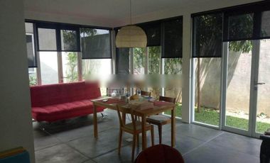 Rumah design  minimalis unik bagus +  cerah +  segar +  teduh dan rin